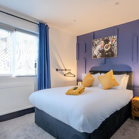 Modern 3Br Home - Private Parking - Tv In Every Bedroom Swansea Exteriér fotografie