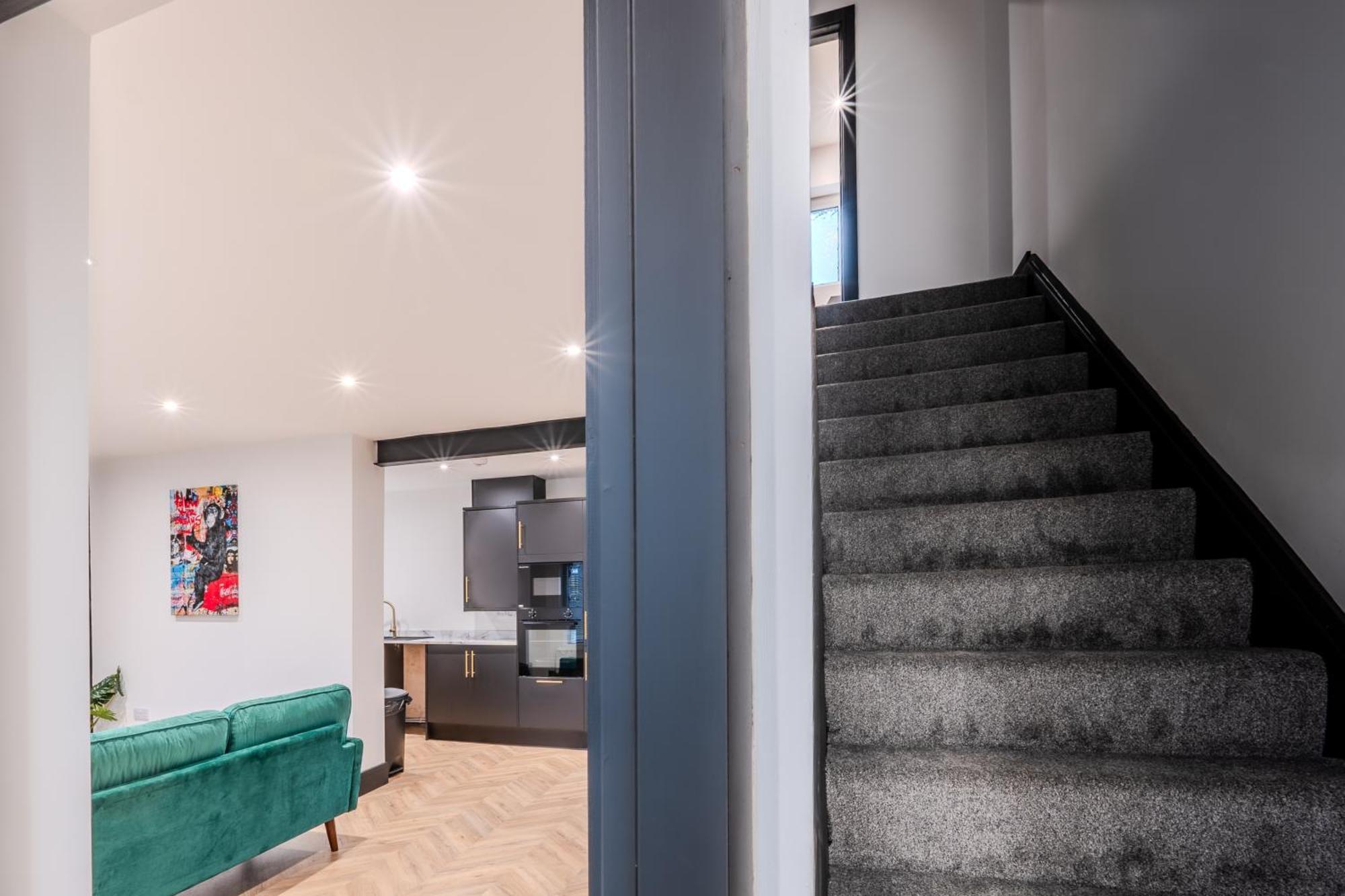 Modern 3Br Home - Private Parking - Tv In Every Bedroom Swansea Exteriér fotografie