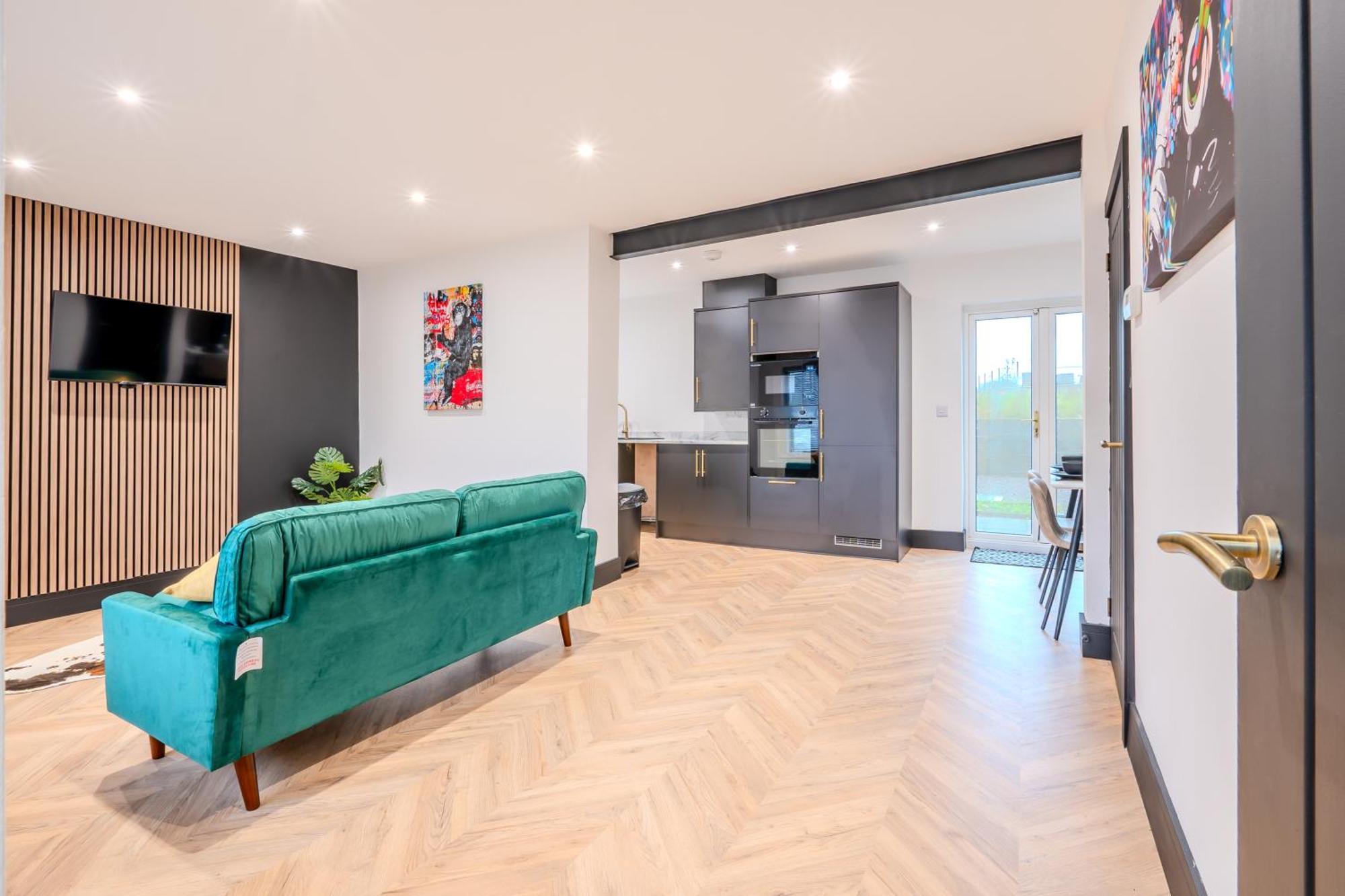 Modern 3Br Home - Private Parking - Tv In Every Bedroom Swansea Exteriér fotografie